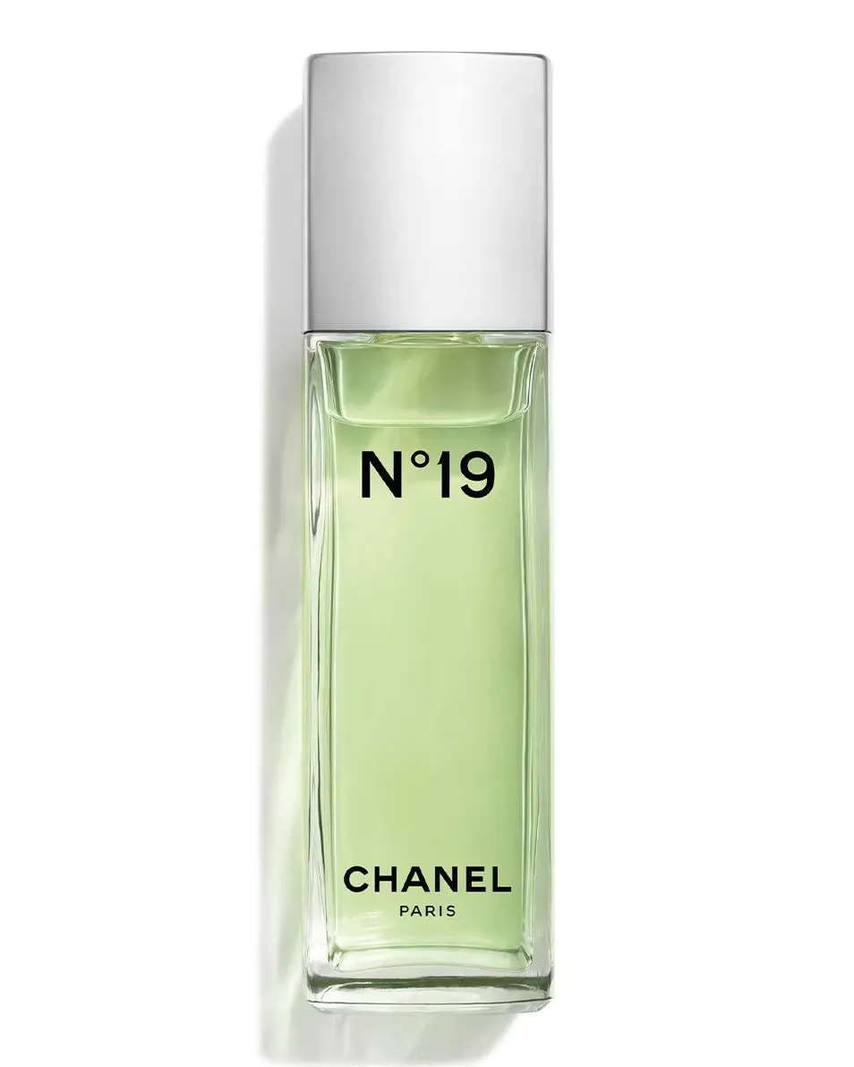 Chanel Eau De Toilette Verstuiver Chanel - N°19 Eau De Toilette Verstuiver  - 100 ML
